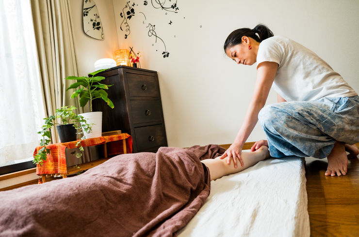 アイルマッサージ　足